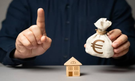 Poduszka finansowa przed kredytem hipotecznym – ile oszczędności zostawić po zakupie?