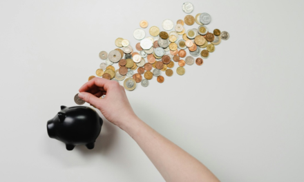 Lokaty bankowe szorują po dnie. Sprawdź, który bank płaci najwięcej w sierpniu 2026