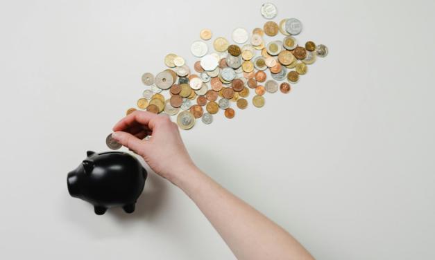 Lokaty bankowe szorują po dnie. Sprawdź, który bank płaci najwięcej w sierpniu 2026