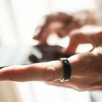 Płatność obrączką w Erste Bank Polska. Zostaw portfel i telefon w domu