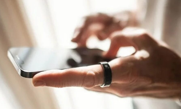 Płatność obrączką w Erste Bank Polska. Zostaw portfel i telefon w domu