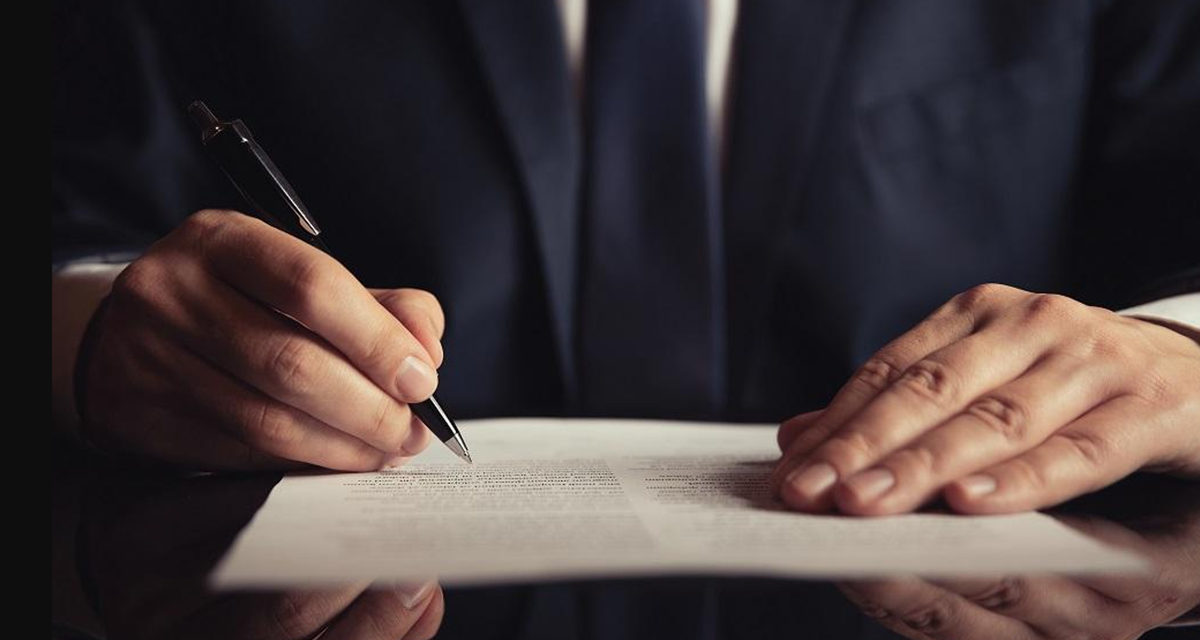 Rząd szykuje drastyczne podwyżki u notariusza. Za testament zapłacisz nawet 400% więcej