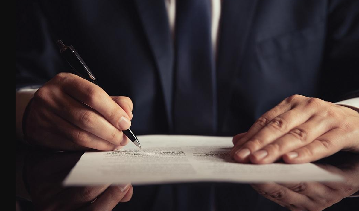 Rząd szykuje drastyczne podwyżki u notariusza. Za testament zapłacisz nawet 400% więcej