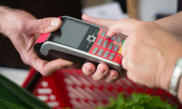Wyścig po 500 zł od UniCredit: Nowa promocja z drastycznym limitem wniosków