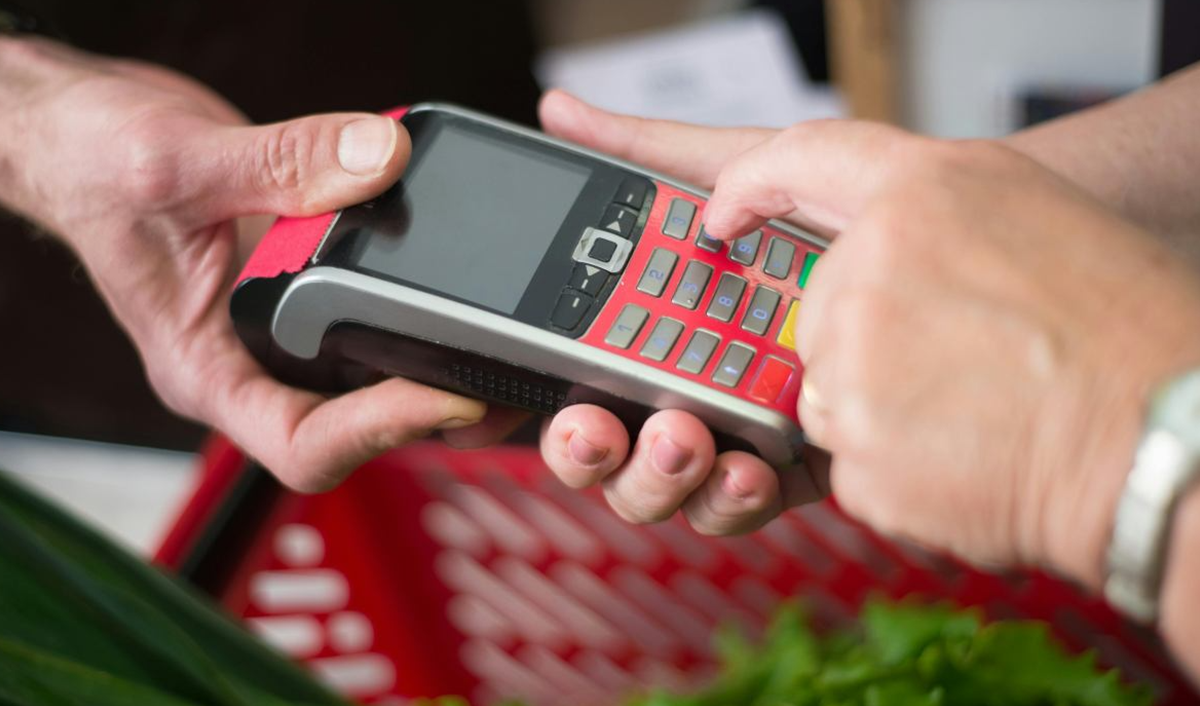 Wyścig po 500 zł od UniCredit: Nowa promocja z drastycznym limitem wniosków