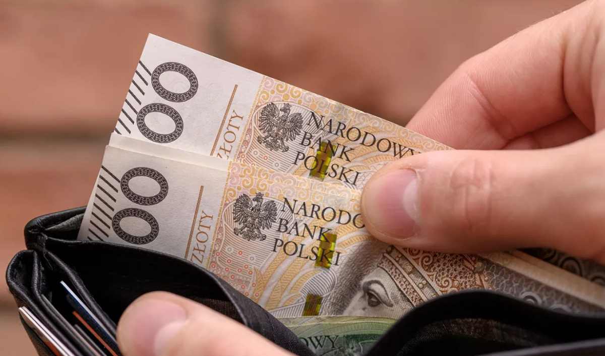 Szybkie pożyczki i zakupy na raty biją rekordy. Polacy zadłużają się na potęgę