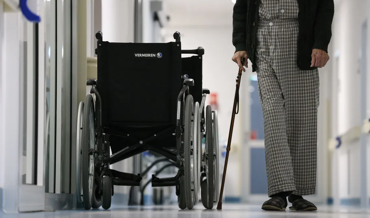 Asystencja osobista do 240 godzin miesięcznie. Kto ma dostać wsparcie i kiedy ruszą wnioski?