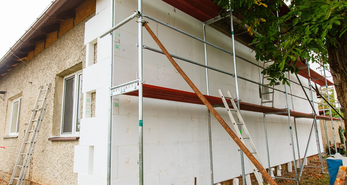 Czyste Powietrze: ma być pomoc dla poszkodowanych beneficjentów. Projekt trafił do komisji