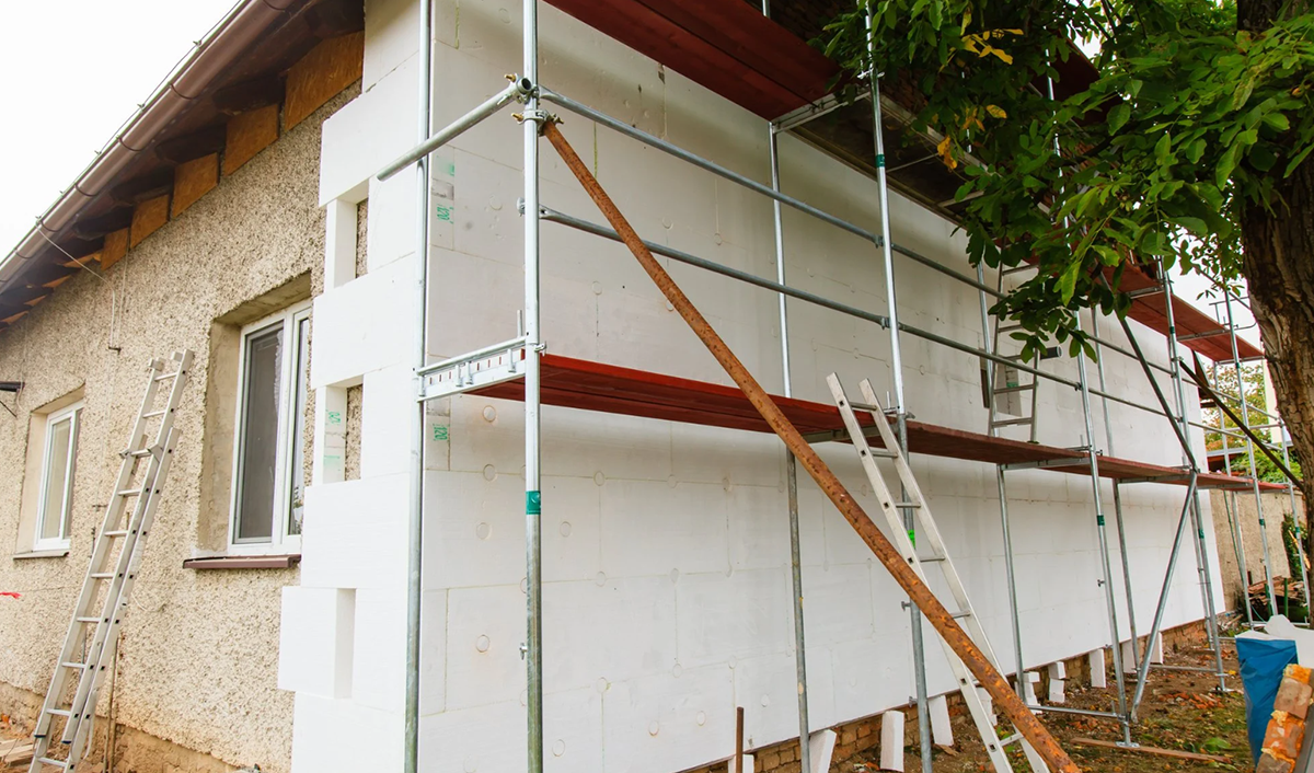 Czyste Powietrze: ma być pomoc dla poszkodowanych beneficjentów. Projekt trafił do komisji