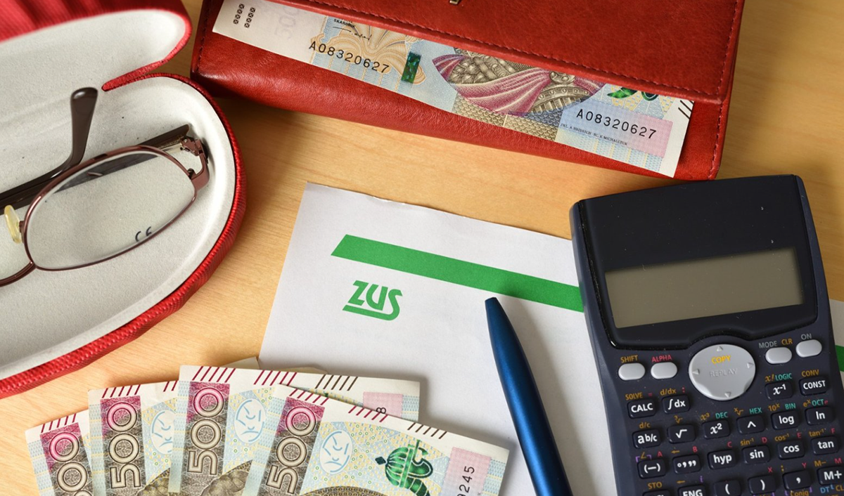 Emerytura 9000 zł: ile trzeba zarabiać w wieku 25, 35 i 45 lat?