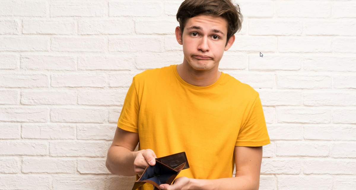 Renta rodzinna: do kiedy uczeń lub student musi dostarczyć zaświadczenie do ZUS, żeby nie stracić wypłaty?