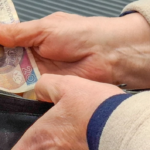 Zwrot podatku z 13. i 14. emerytury. 385 zł? Sprawdziliśmy wyliczenia