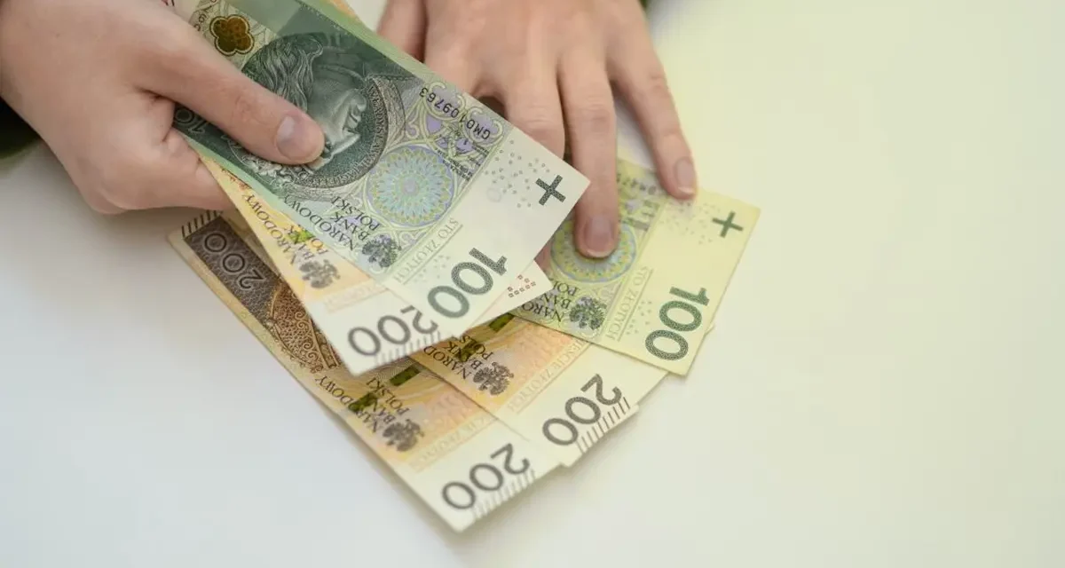 800 plus w listopadzie 2026: które wypłaty przyjdą wcześniej i gdzie sprawdzić swój termin?