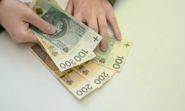 800 plus w listopadzie 2026: które wypłaty przyjdą wcześniej i gdzie sprawdzić swój termin?