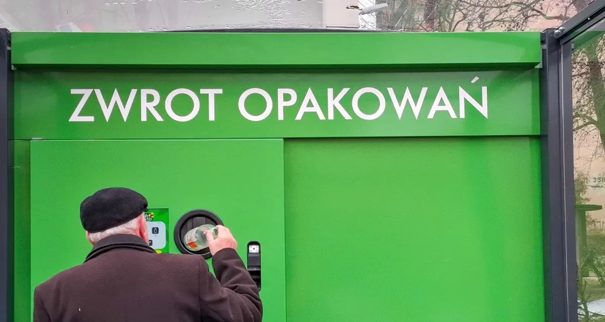 Bony z butelkomatów na 90 dni? Plan resortu a obecne zasady odbioru kaucji