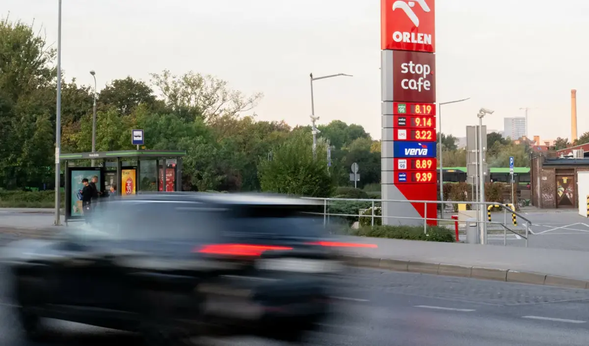 Ceny paliw 12 października 2026: diesel do 8,06 zł. O ile wzrósł koszt 50 litrów?