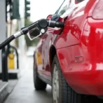 Ceny paliw 28 października 2026: diesel do 8,28 zł, benzyna taniej. Ile kosztuje 50 litrów?