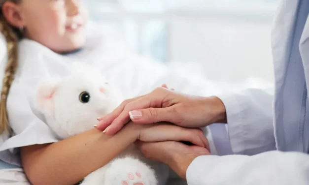 Dodatkowy zasiłek opiekuńczy od 2027 roku? Komu projekt daje 60 dni więcej, a komu łącznie 120?