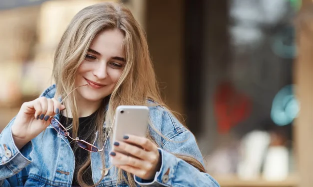 Konto dla nastolatka 13–17 lat: czy rodzic musi mieć konto w tym samym banku?
