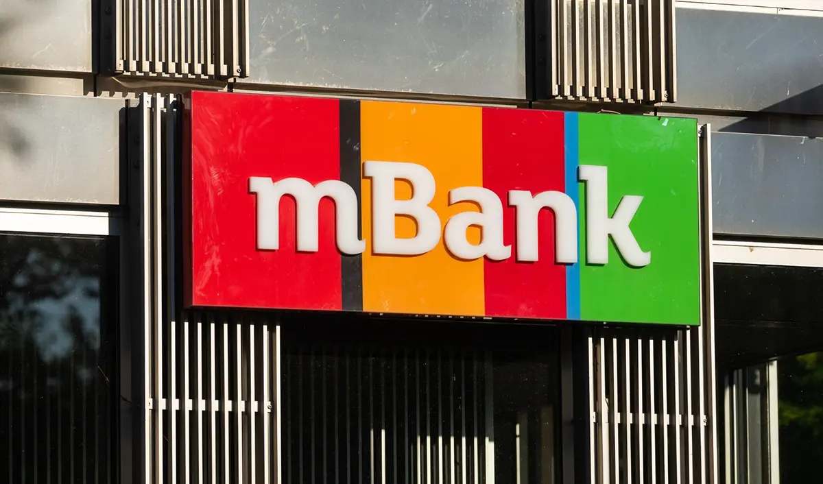 mBank przechodzi na POLSTR od 7 października. Co z nowymi wnioskami i obecnymi hipotekami?