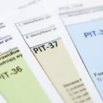 PIT 130 tys. zł i stawka 24% w projekcie: ile wyniósłby podatek po zmianie skali?