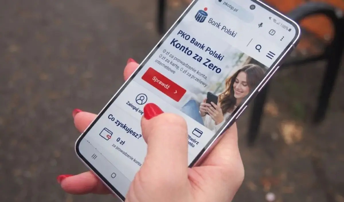 PKO BP i Samsung: 600 zł za aktywność oraz 400 zł za telefon. Jakie warunki dzielą premię 1000 zł?