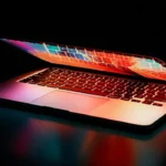 Platforma anulowała sprzedaż laptopa. Jak ECK pomogło odzyskać 4356,61 zł?