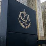 TSUE C-70/25: czy bank może wstrzymać zwrot pieniędzy, zarzucając klientowi rażące niedbalstwo?