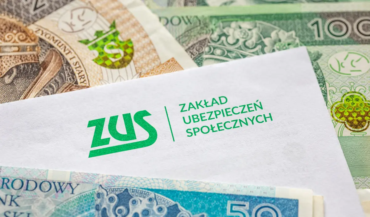 Umorzenie długów ZUS sprzed 1999 roku: co przyjął Senat i kogo ma objąć ustawa?