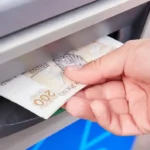 UOKiK nałożył 147 mln zł kar na cztery banki. Co zakwestionowano w zmianach opłat i umów?